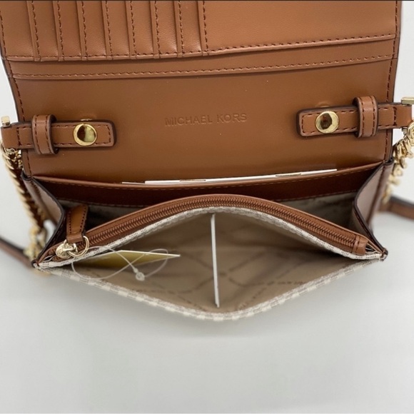 Michael Kors MD MF Phone Xbody Bag Vanilla - Picture 8 of 12